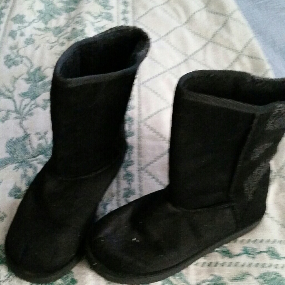Boots - Picture 2 of 2